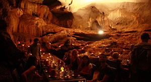Diner en grotte - Baie d'Halong