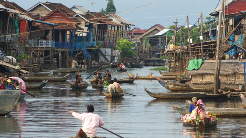 le lac de Tonle Sap à Chong Kneas à Siem Reap